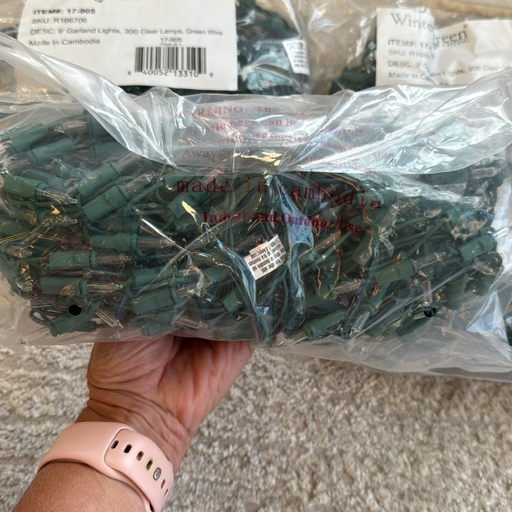 NIB-Set of 2 Wintergreen Lighting- 9’ Garland Lights, 300 Clear lamp, Green Wire - Picture 5 of 6